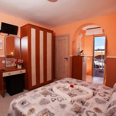 Ischia Onda Blu فندق