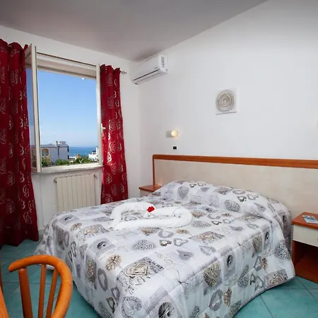 Ischia Onda Blu فندق